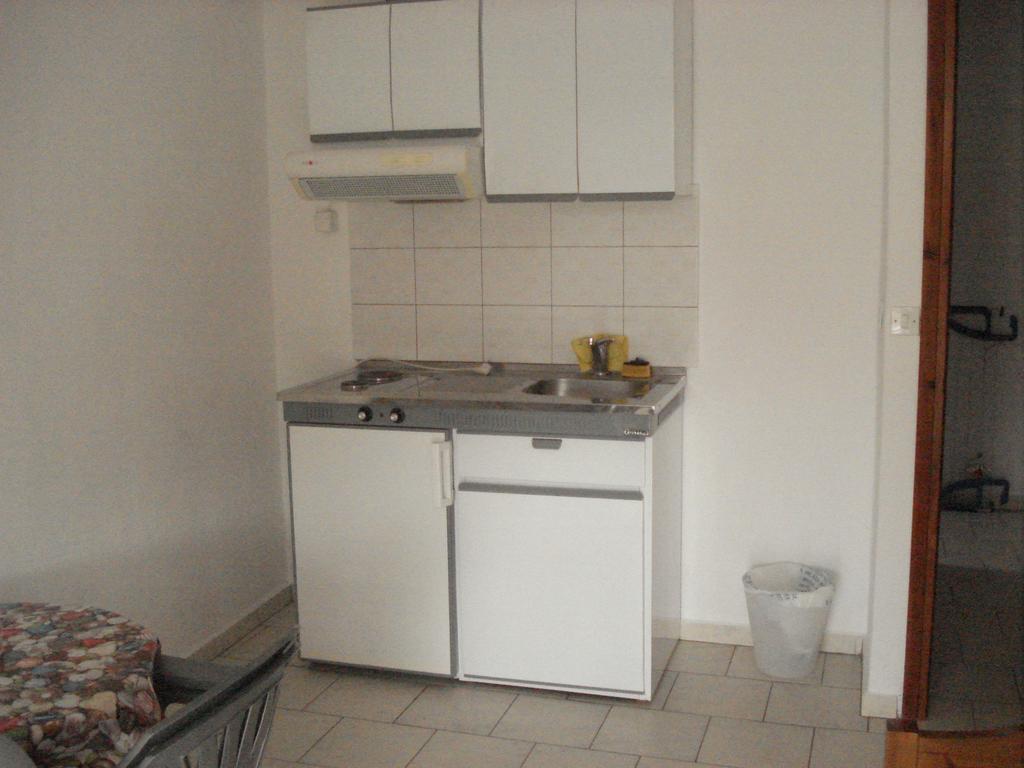 Apartments Stavroula Ηospitality Vrasna Phòng bức ảnh