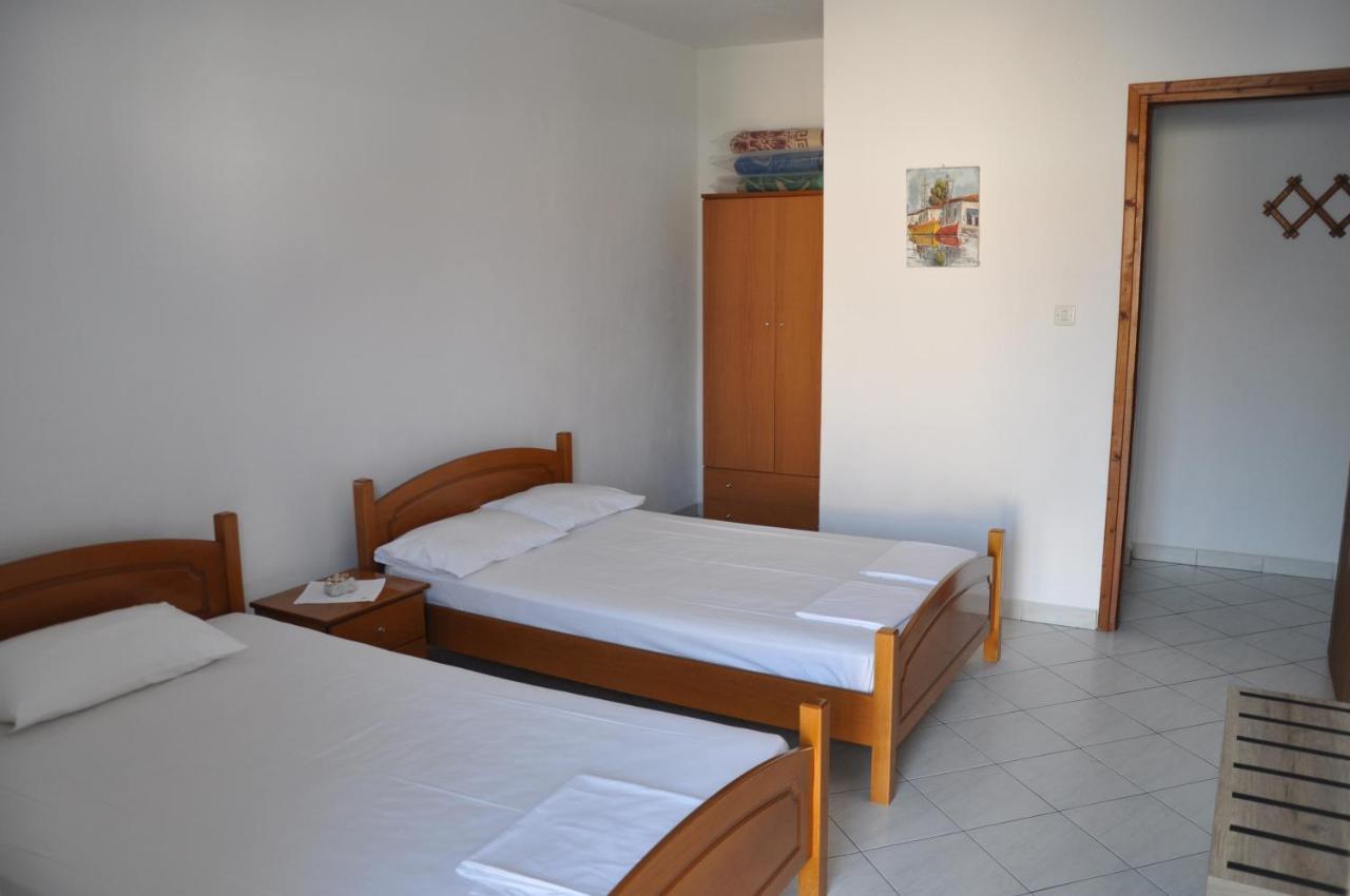 Apartments Stavroula Ηospitality Vrasna Phòng bức ảnh